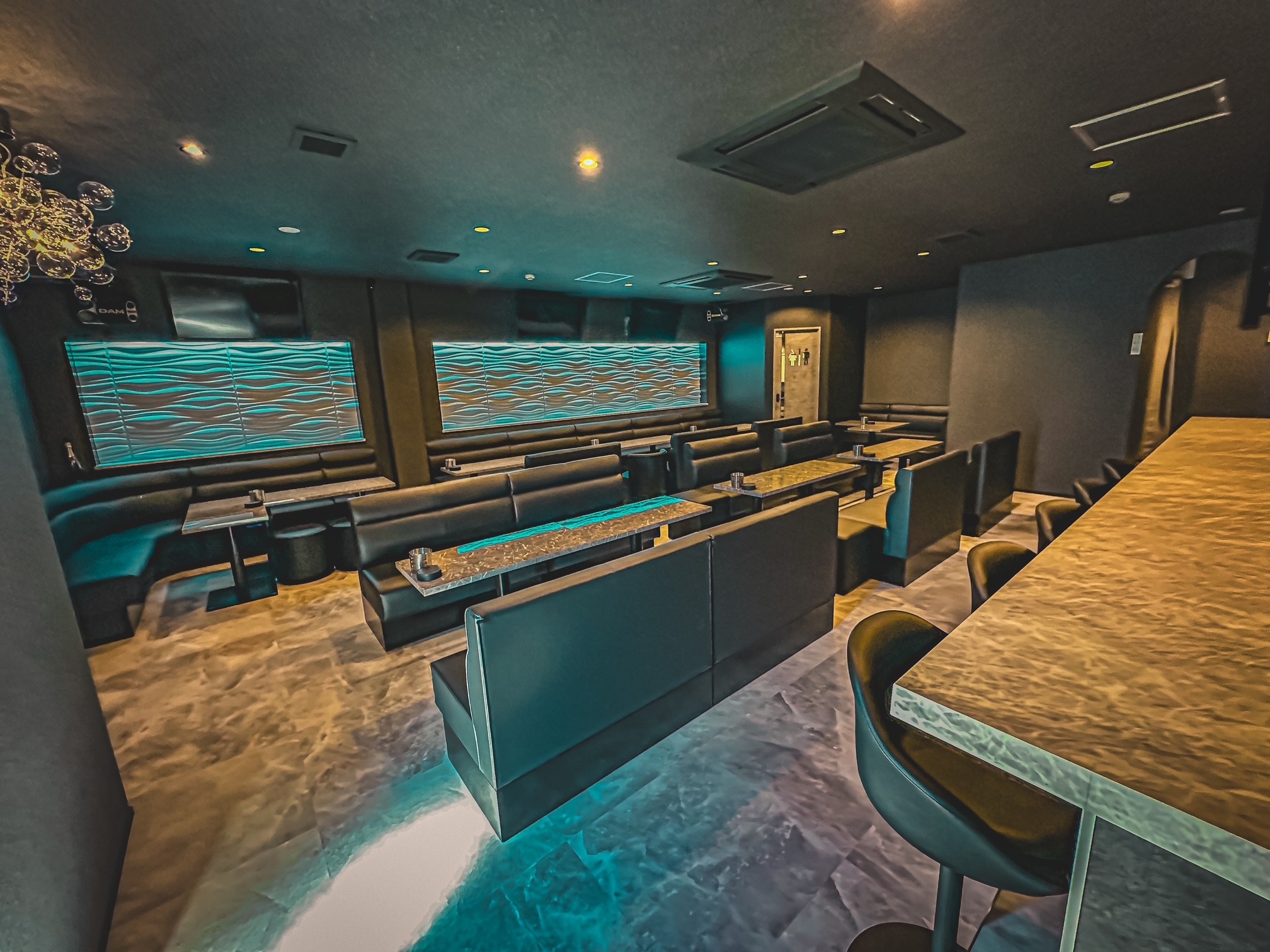 コーラスライン-04_店舗内