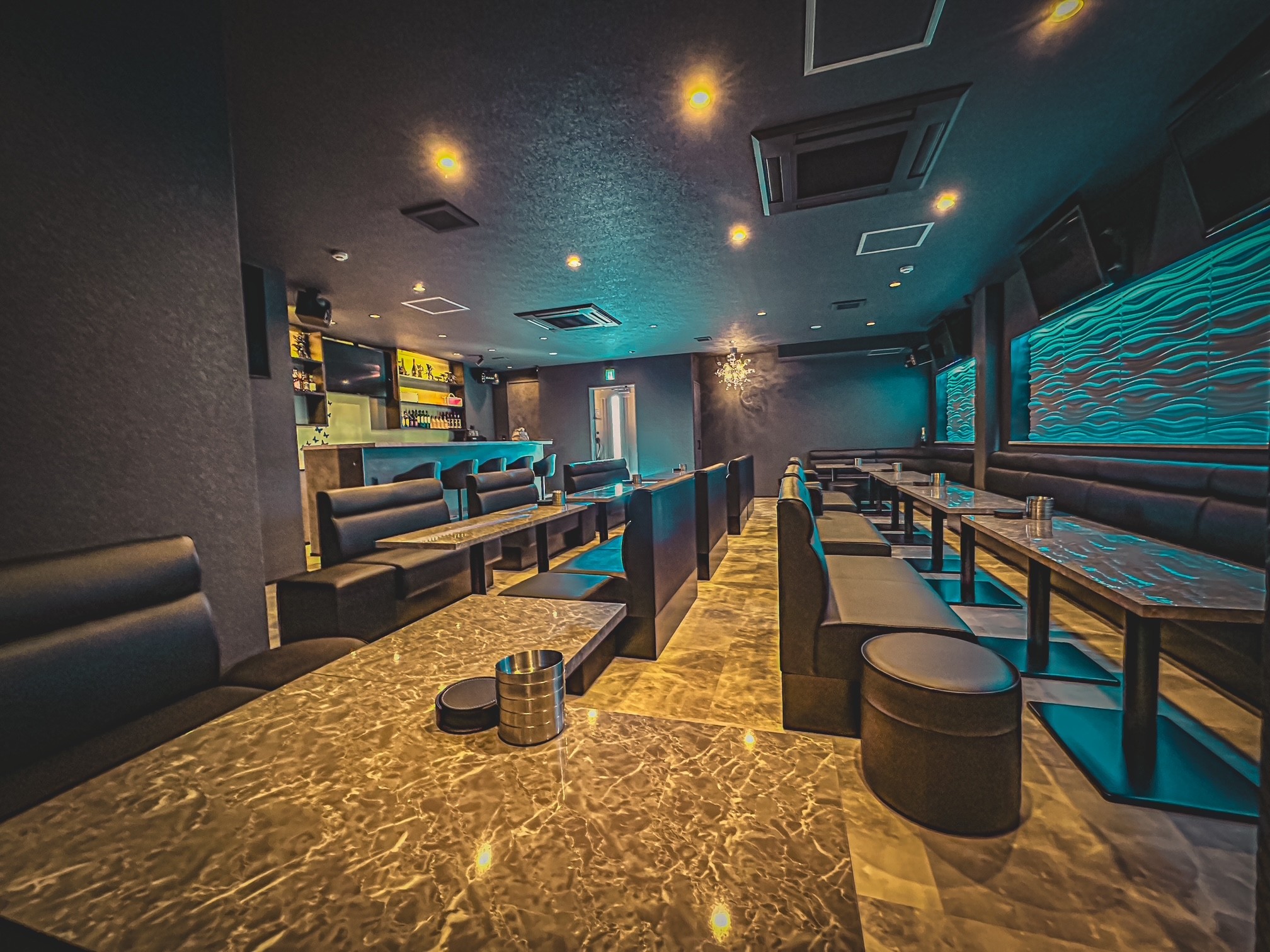 コーラスライン-03_店舗内