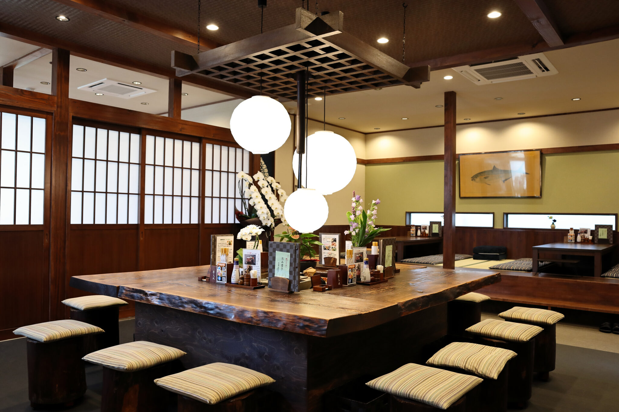 鰻のひろ田-03_店舗内①